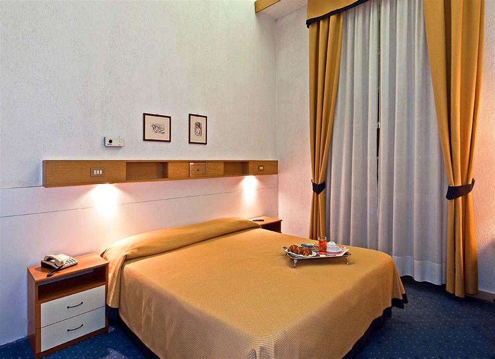 Alba Sul Mare Hotel Lido di Camaiore Exterior photo